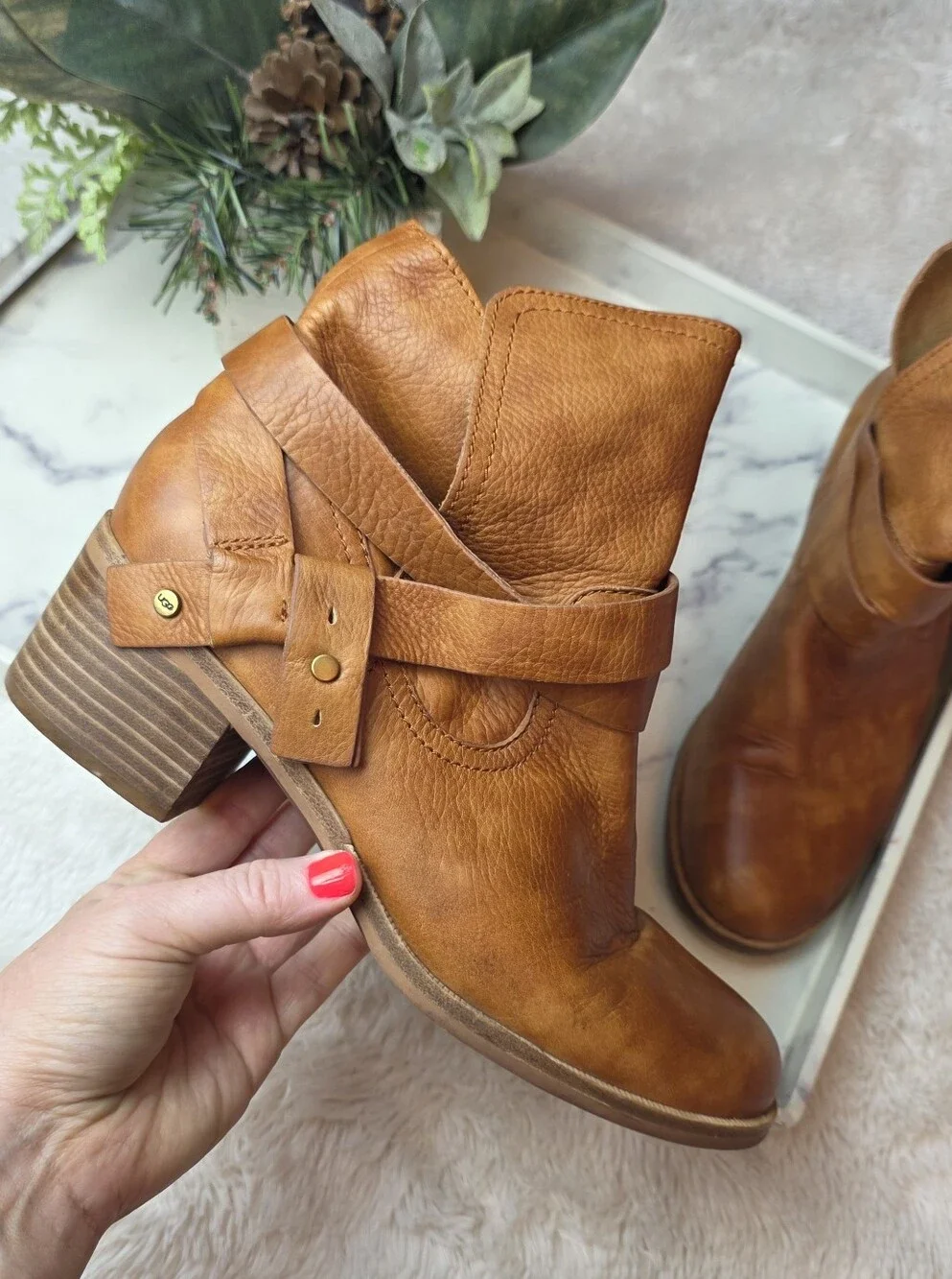 UGG Elora Brown Leather Ankle Boots Size 8.5 Western Boho Festival